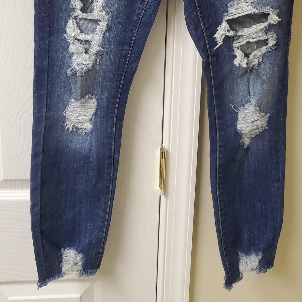 Ladies Jean/Capri - Picture 4 of 10